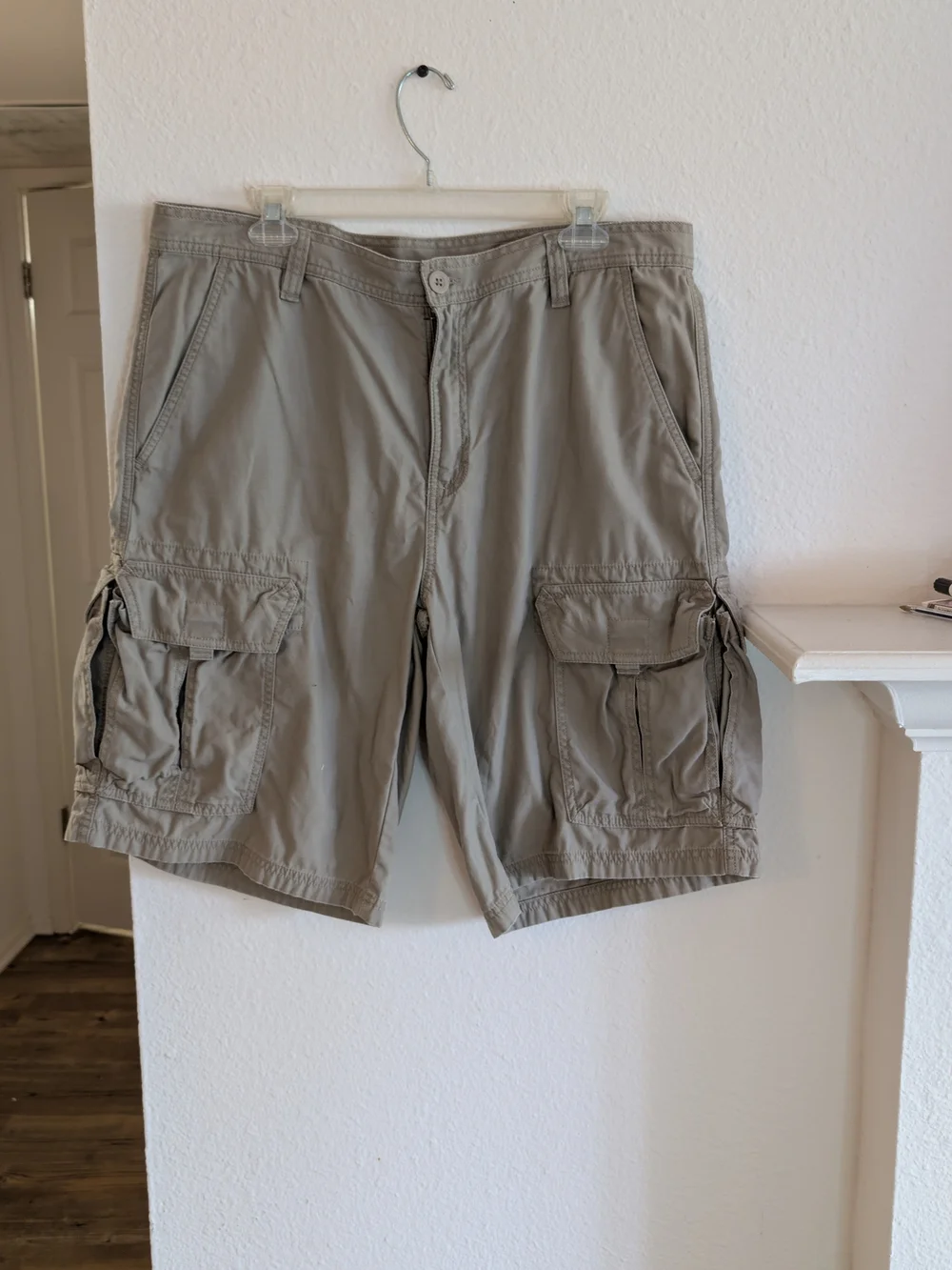 The North Face Men's Cargo Shorts in Light Khaki